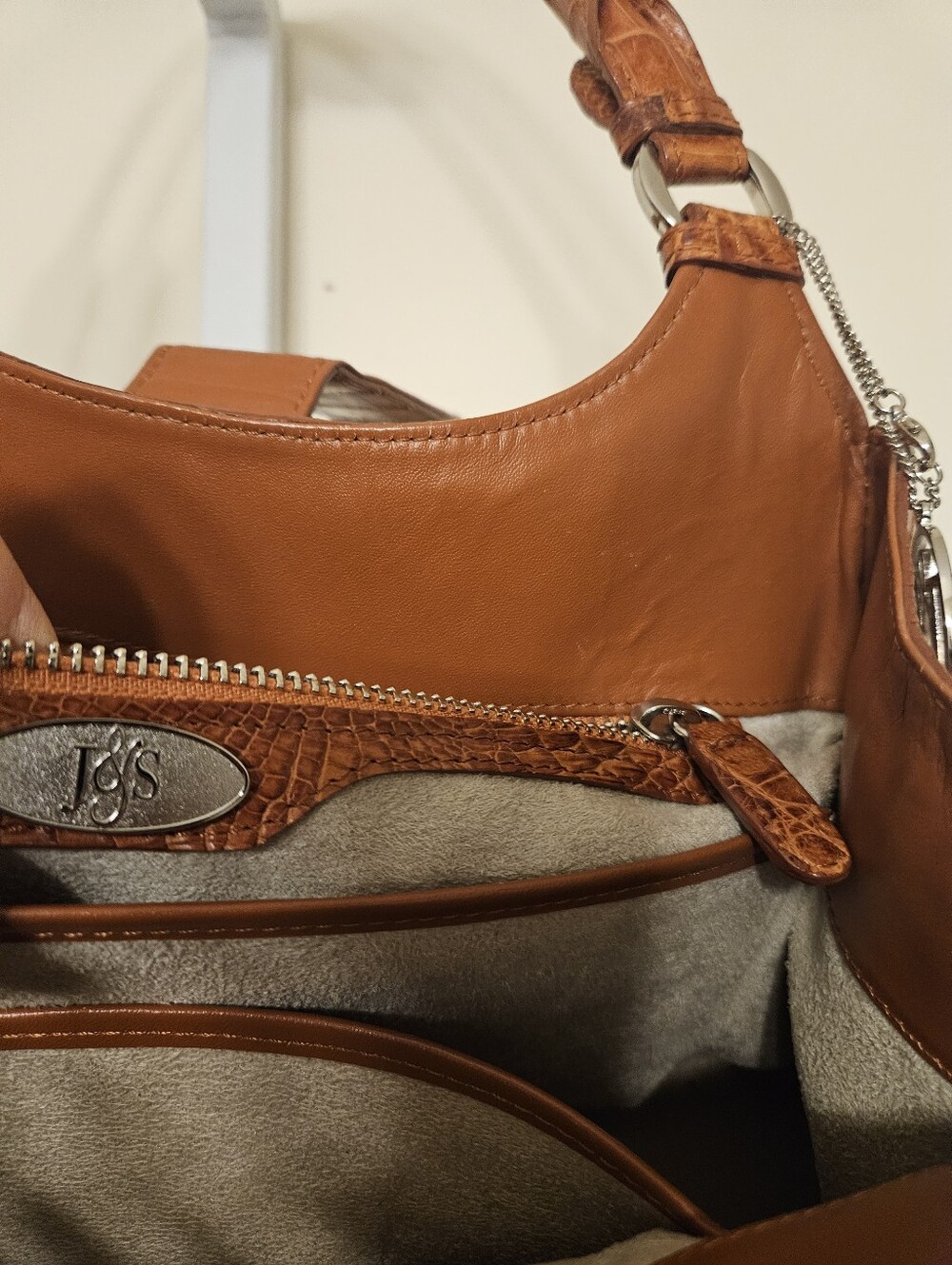 J&S HANDBAG - Picture 6 of 9